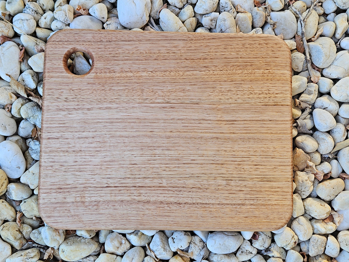 The Everyday Board - Your kitchen all-rounder.