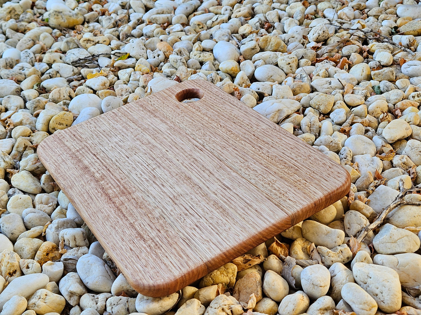 The Everyday Board - Your kitchen all-rounder.