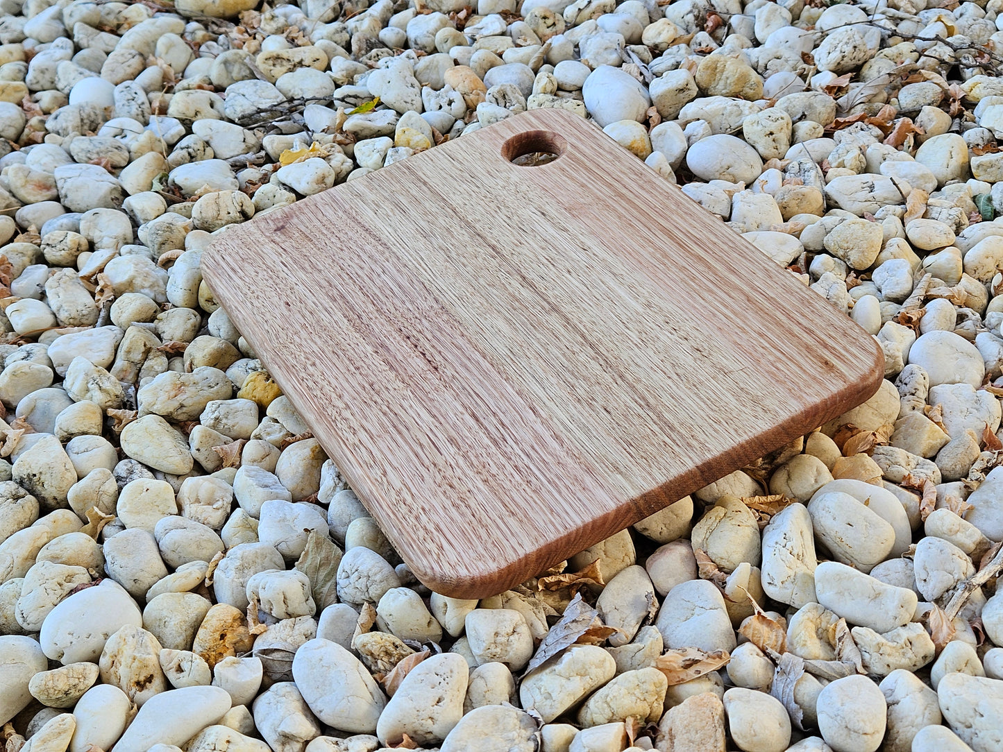 The Everyday Board - Your kitchen all-rounder.