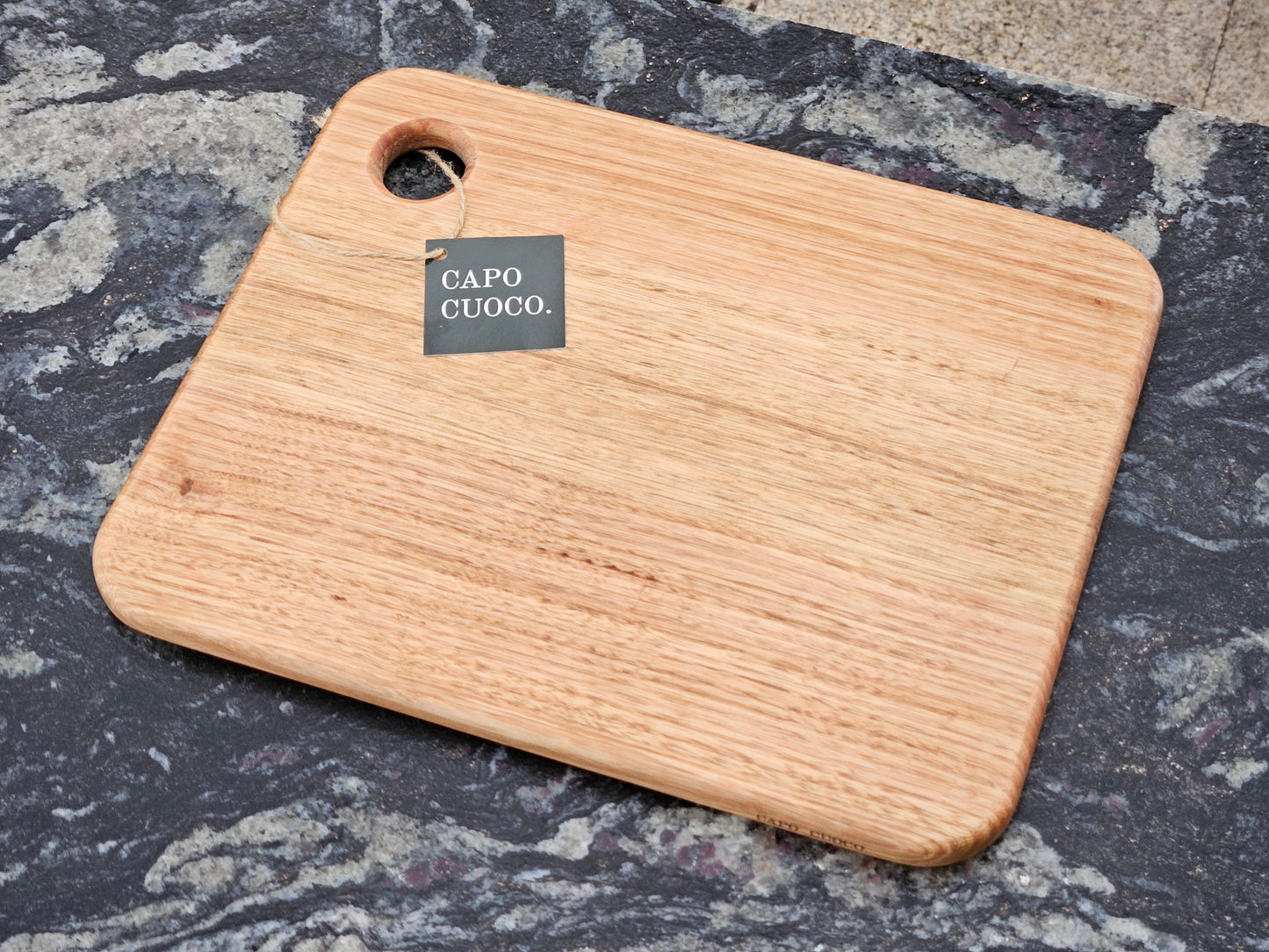 The Everyday Board - Your kitchen all-rounder.